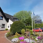 Hus Op De Diek Gasthof Böhl