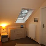 Hus Op De Diek Pensionat 4*