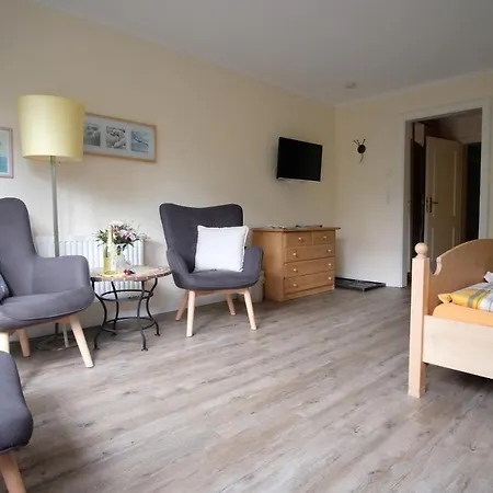 Hus Op De Diek Penzion