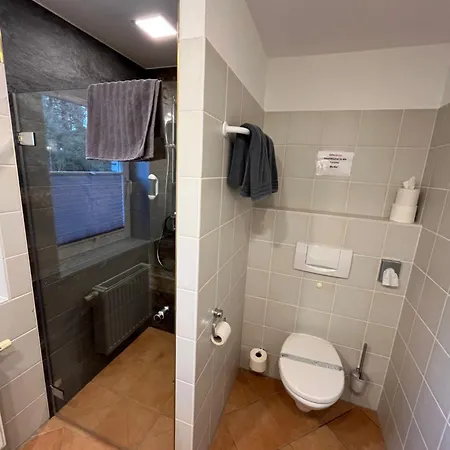 Hus Op De Diek 4* Böhl
