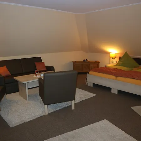 Hus Op De Diek Penzion 4*