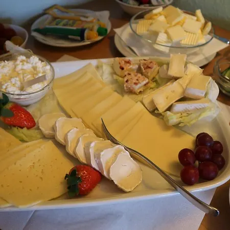 Hus Op De Diek Guest house